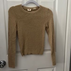 Levi’s long sleeve sweater, size S
